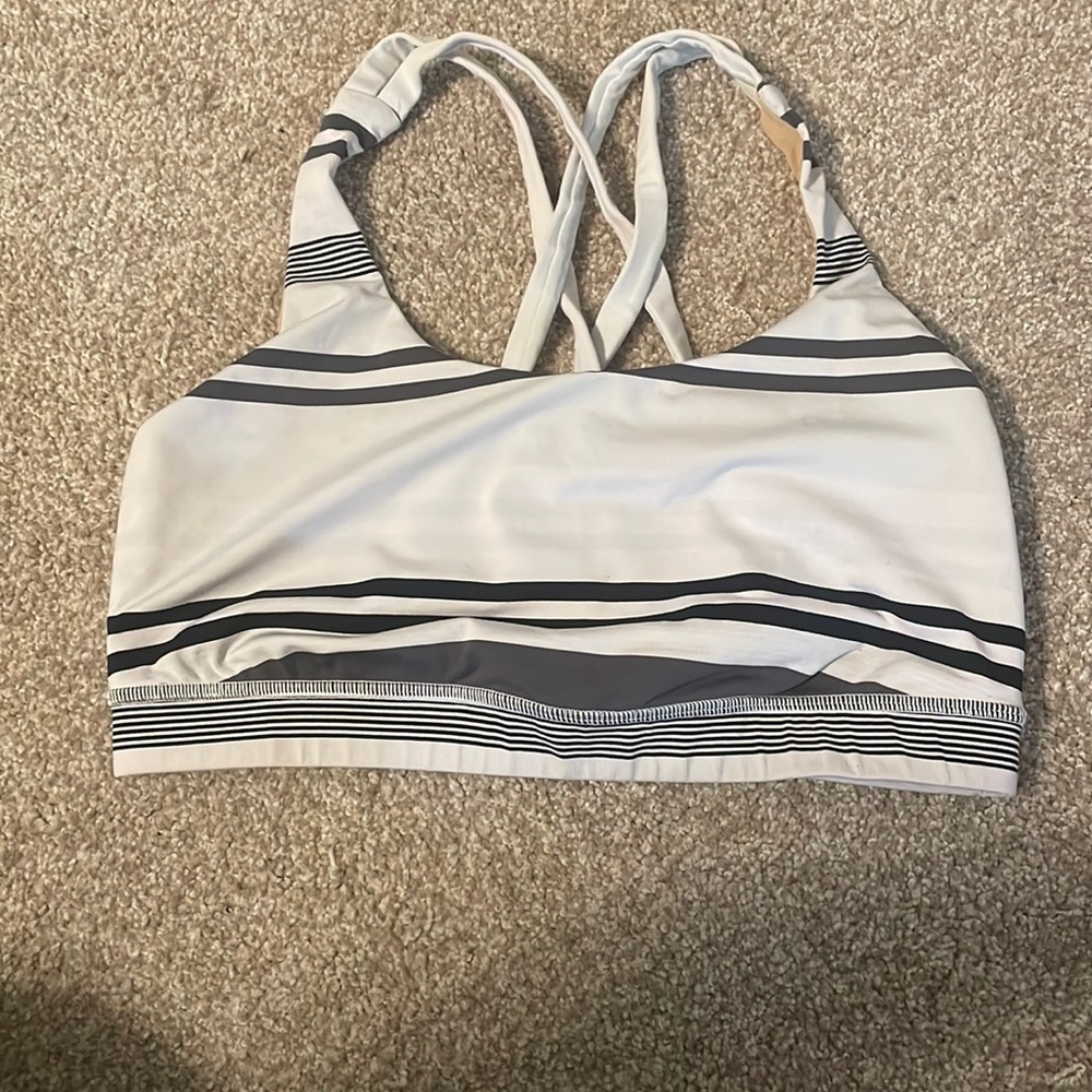 Striped free to be siera bra -lululemon
